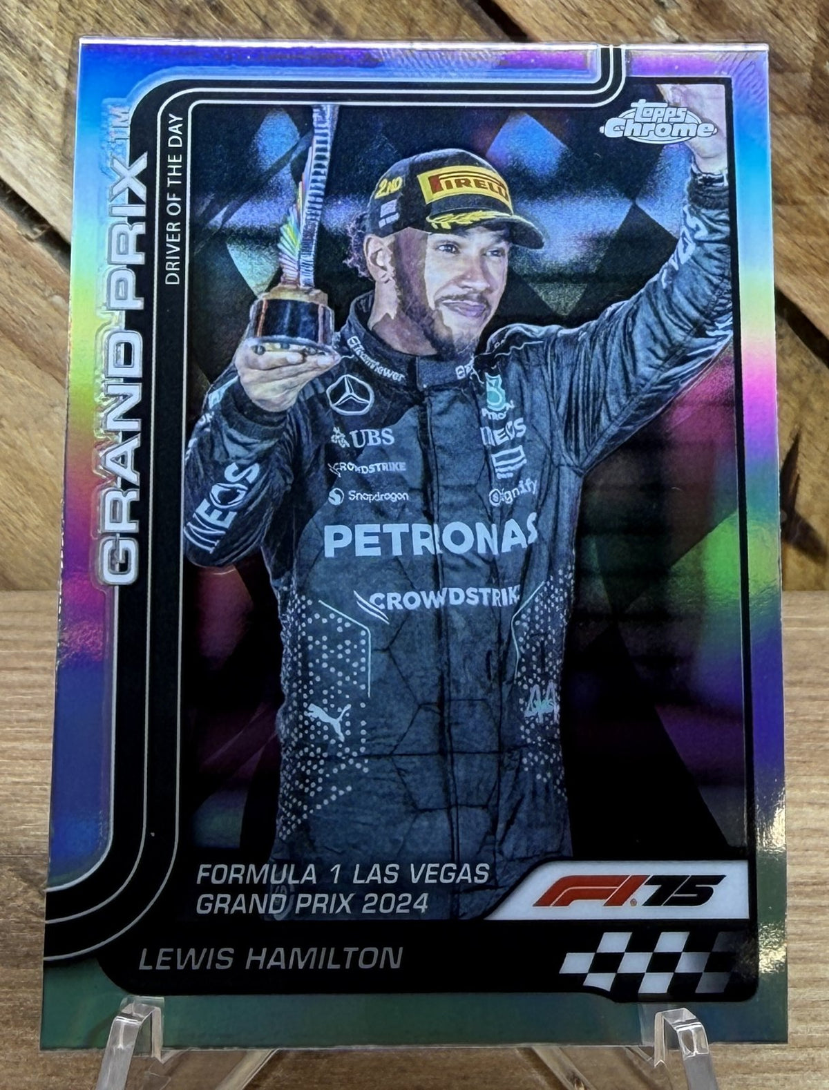Lewis Hamilton – Mercedes · 2025 Topps Chrome F1 #143 Driver of the Day (Las Vegas GP 2024) Refractor